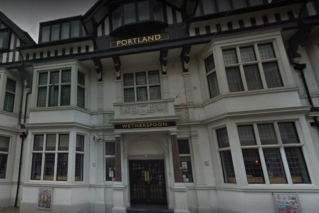 Ian McCraight gives a thumbs-up to the Portland Hotel, posting: "Wethers in the market place - always has a decent pint on."