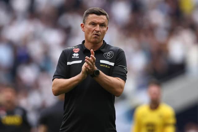 London, England, 16th September 2023. Paul Heckingbottom, Manager of Sheffield United applauds the fans after the Premier League match at the Tottenham Hotspur Stadium, London. Picture: Paul Terry / Sportimage