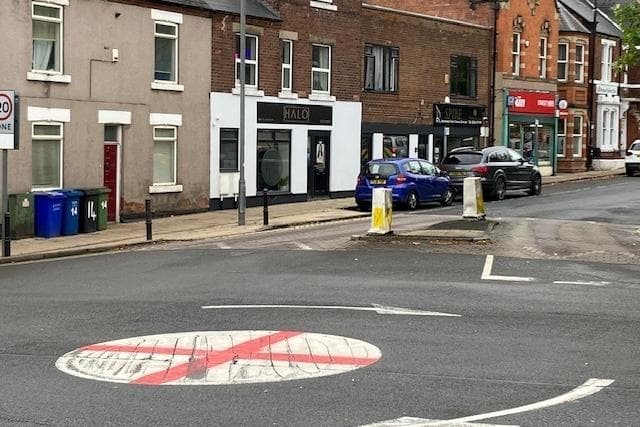 England flags on roundabouts costs taxpayers £1,000 each, council warns