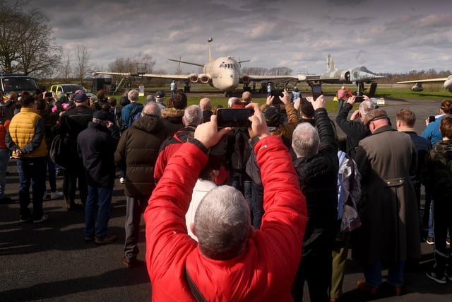 Crowds took pictures on their phones of the Nimrod.