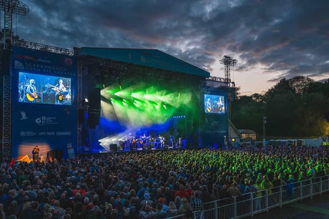Dark clouds failed to dampen sell-out Scarborough crowd's enthusiasm
