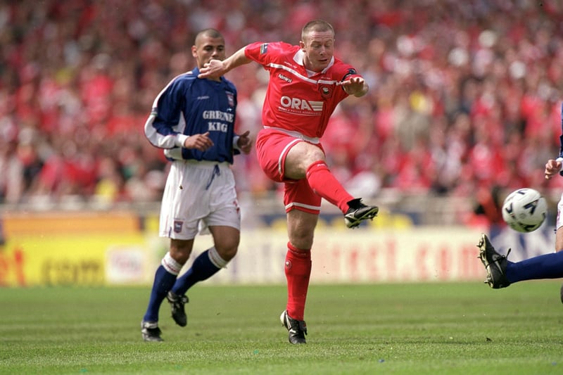 Hignett was a crucial figure for the Reds between 1998 and 2000.