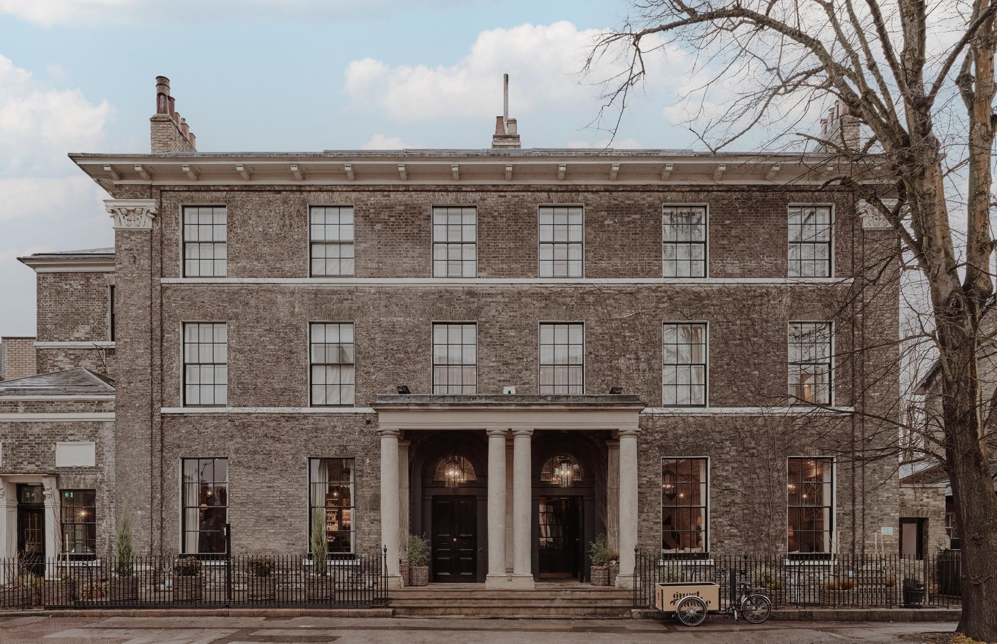 No1 York: The luxury hotel where rooms have dolls houses, record players ...