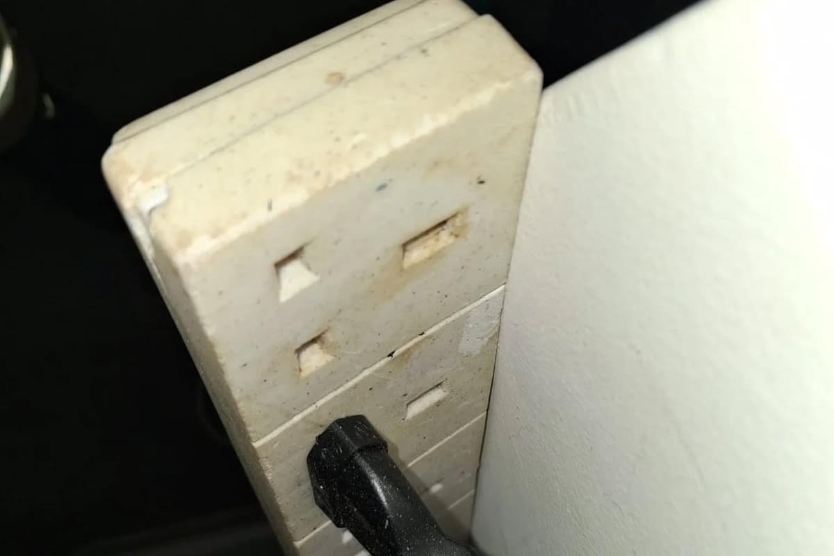 Police warning to Yorkshire homeowners using this type of plug socket
