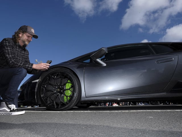 The event drew hundreds of admirers