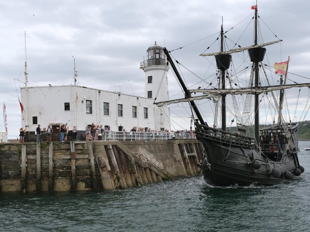 The Nao Victoria arrives in Scarborough pic Richard Ponter