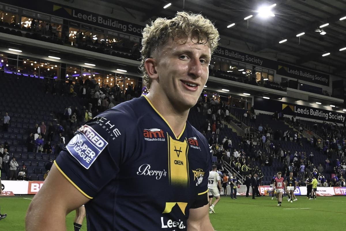 Leeds Rhinos tie down rising star Zak Lloyd amid NRL interest