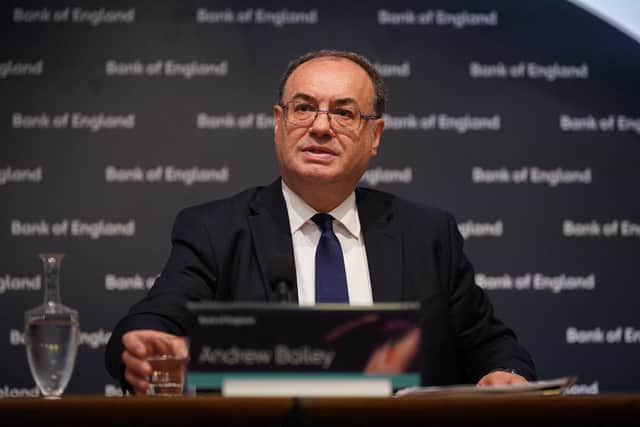 Governor of the Bank of England Andrew Bailey addresses the media on the Monetary Policy Report at the Bank of England, in London, on August 4, 2022 (Photo by Yui Mok / POOL / AFP)