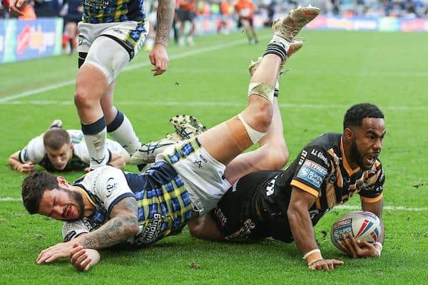 Jason Qareqare levelled the scores with Tigers' fifth try, setting up Gareth Widdop's winning conversion against Leeds. Picture by Paul Currie/SWpix.com.