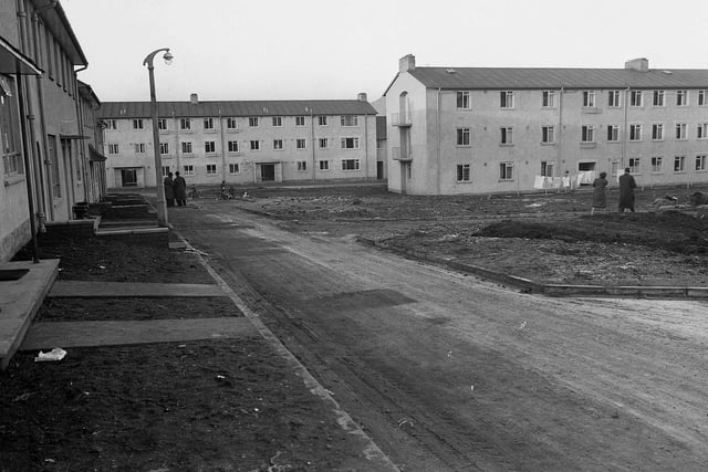 Construction of blocks of houses on Liberton's Inch Estate in January 1951.