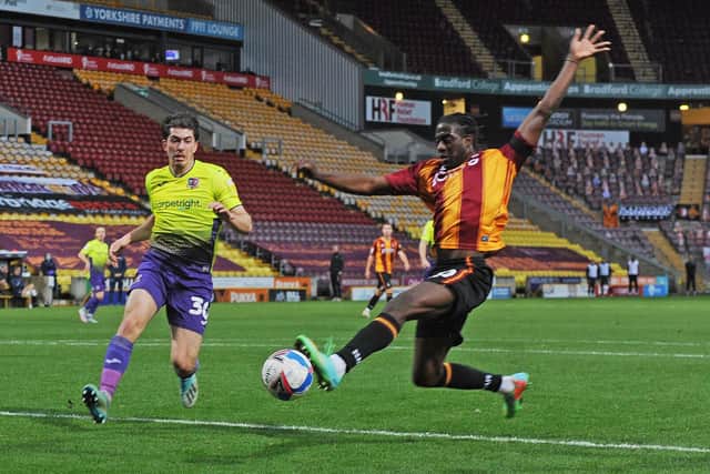 Clayton Donaldson at full stretch for Bradford City in a 2-2 draw with Exeter in 2020 (Picture: Steve Riding)