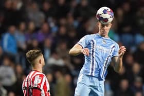 Coventry City's Ben Sheaf (right) and Sheffield United's James McAtee in action on Wednesday night (Picture: PA)