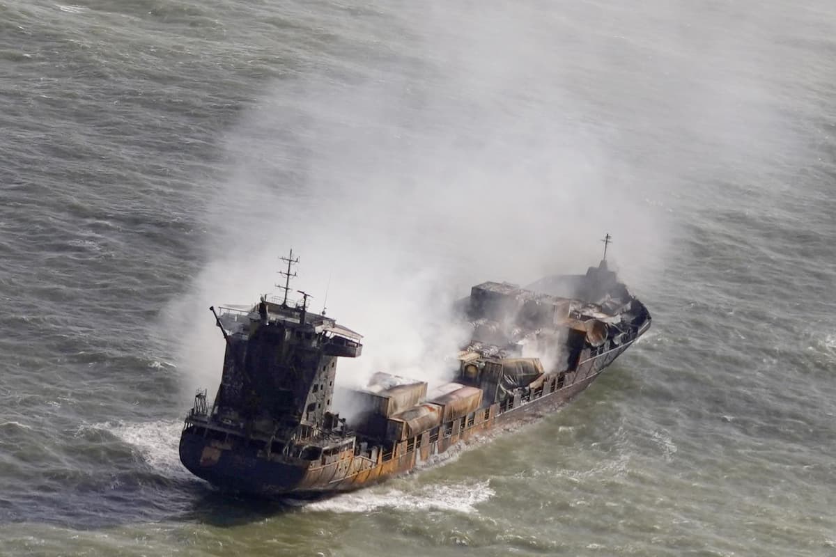 Container Freighter Spill WATCH: Video shows tanker floating in North Sea as fuel spill from ...