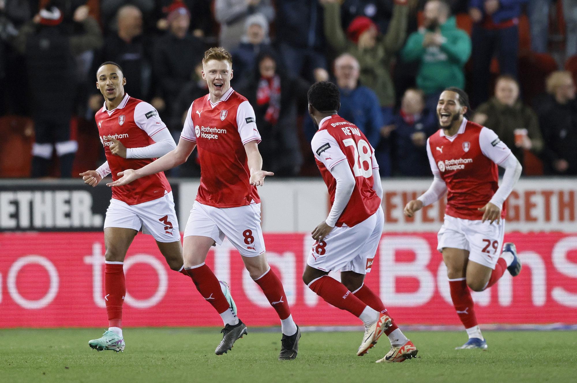 Rotherham United 1 Sunderland 1: Sam Clucas stunner earns another point ...