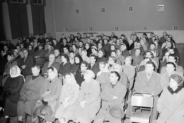 A Rents Protest Meeting in Glenvarloch School, Liberton, in January 1962.