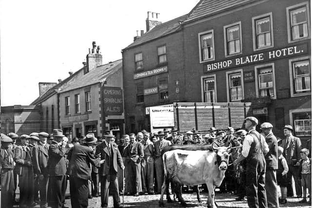 Richmond Open Air Market 11 Aug 1945
