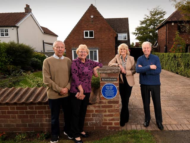 Home owners Linda and Brian Halliday Left, with James Herriot's siblings Jim Wight and Rosie Page are pictured at the unveiling. Picture taken by Yorkshire Post Photographer Simon Hulme