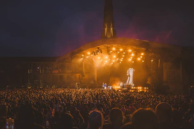 WATCH: Moment superfan's dreams came true during The Script gig at The Piece Hall CREDIT: THE PIECE HALL