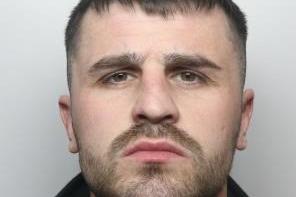 Thug jailed for violent attack in Yorkshire after leaving handprint on car