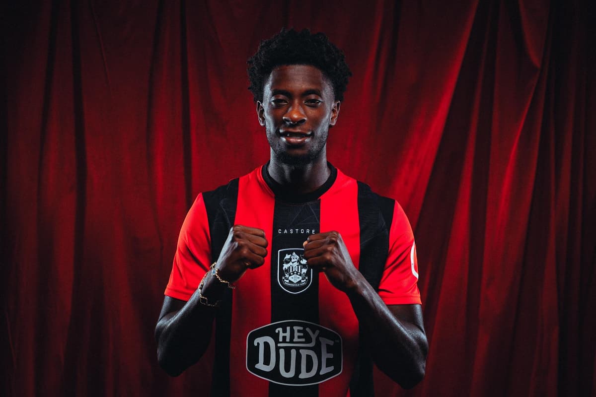 Huddersfield Town Transfer-News: Niederländischer Flügelspieler wechselt ...