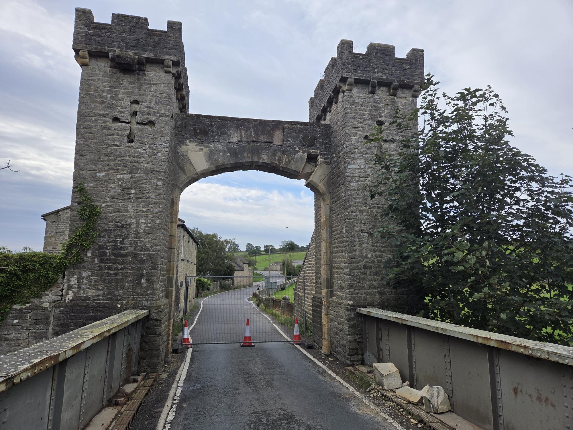 Middleham Bridge: Repairs to cost £40,000 as council considers raising arch