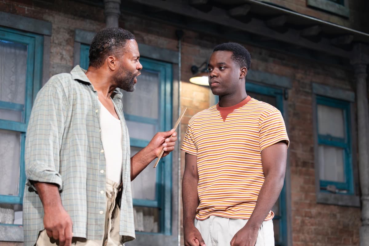 Five star review of Fences at Leeds Playhouse