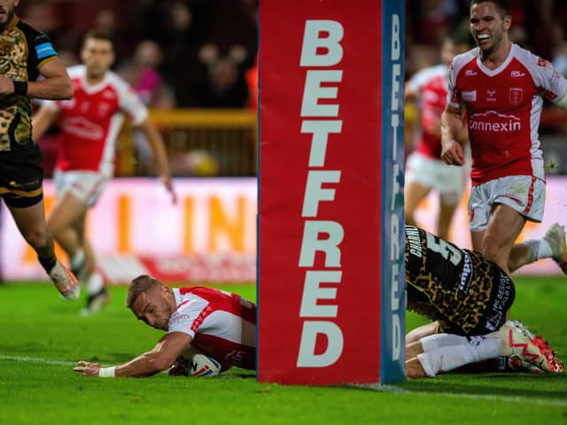 Jack Walker goes over for the opening try. (Photo: Bruce Rollinson)