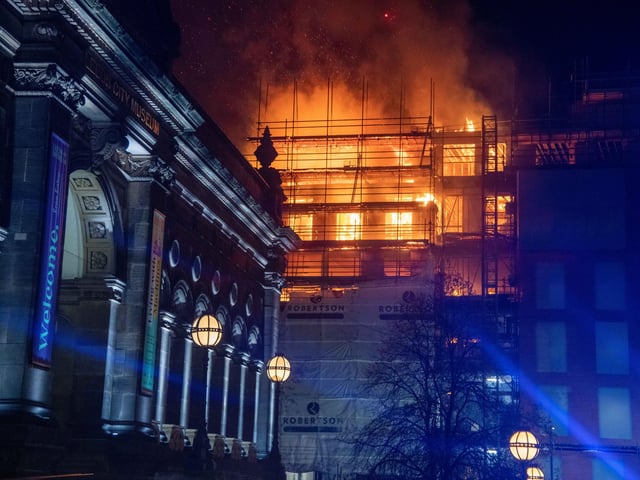 Fire at the Leonardo Building in Leeds City Centre last night. (Photo: Mark Bickerdike)