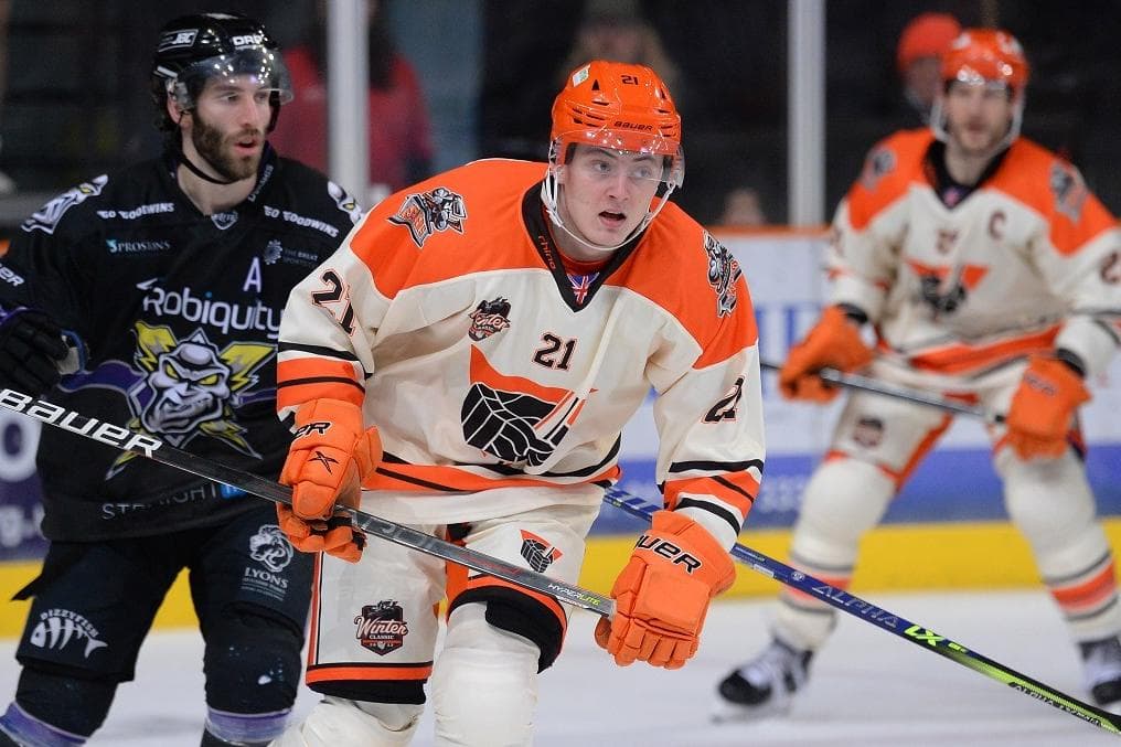 Sheffield Steelers: Alex Graham’s full-time deal softens blow of losing highly-regarded Evan Mosey