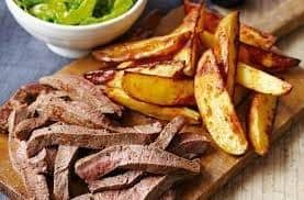 Pub and restaurant food that has been sourced from British farmers and growers can help business gain customers and credibility, according to a new report by the NFU.