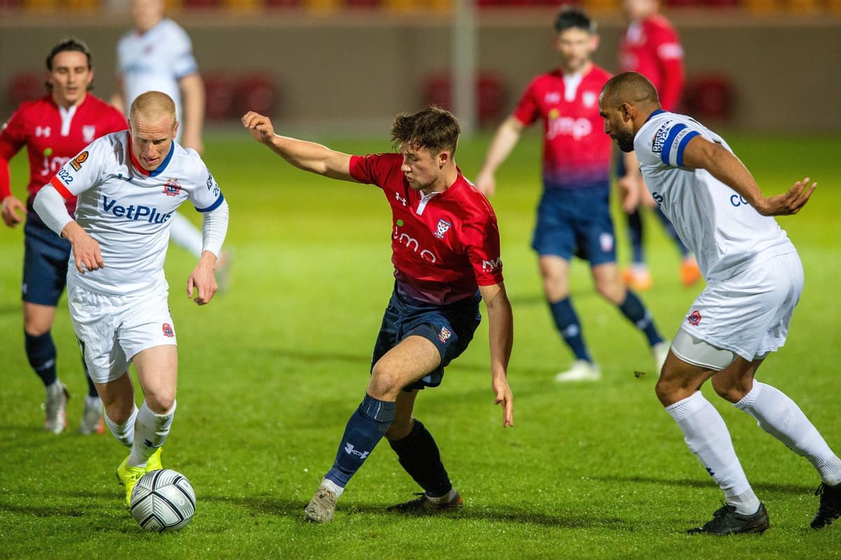 Calllum Howes Callum Howe a York City colossus in mixed-bag performance from ...