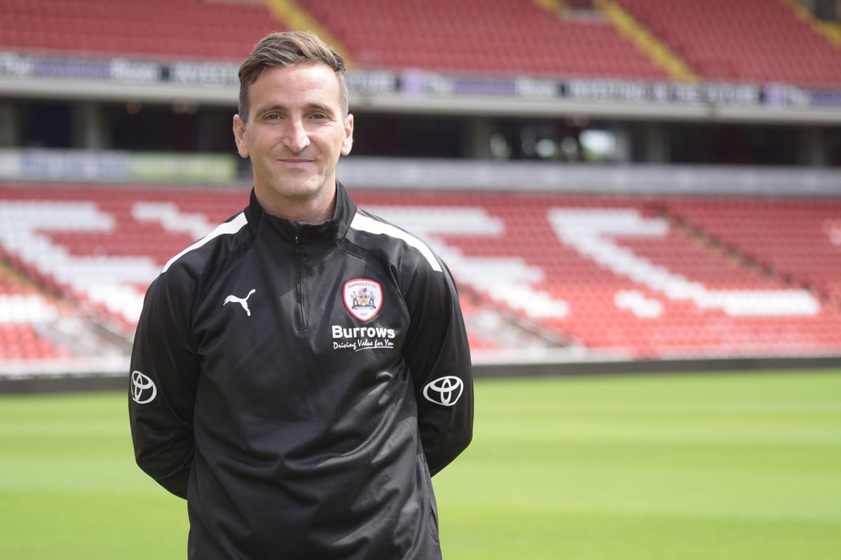 Former Barnsley FC assistant and Huddersfield Town striker is named as new boss at League One club