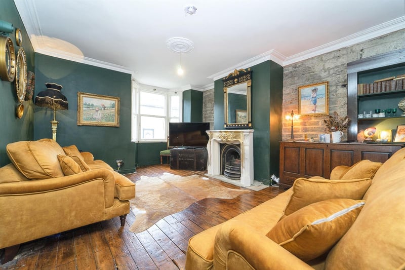The spacious sitting room