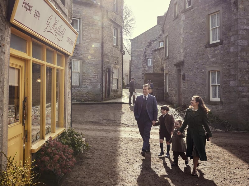 Nicholas Ralph (James Herriot), Rachel Shenton (Helen Herriot), Thomas Riches (Jimmy Herriot), Isabella Ward (Rosie Herriot) head off for Geoff Hatfield's Sweet Shop in Darrowby