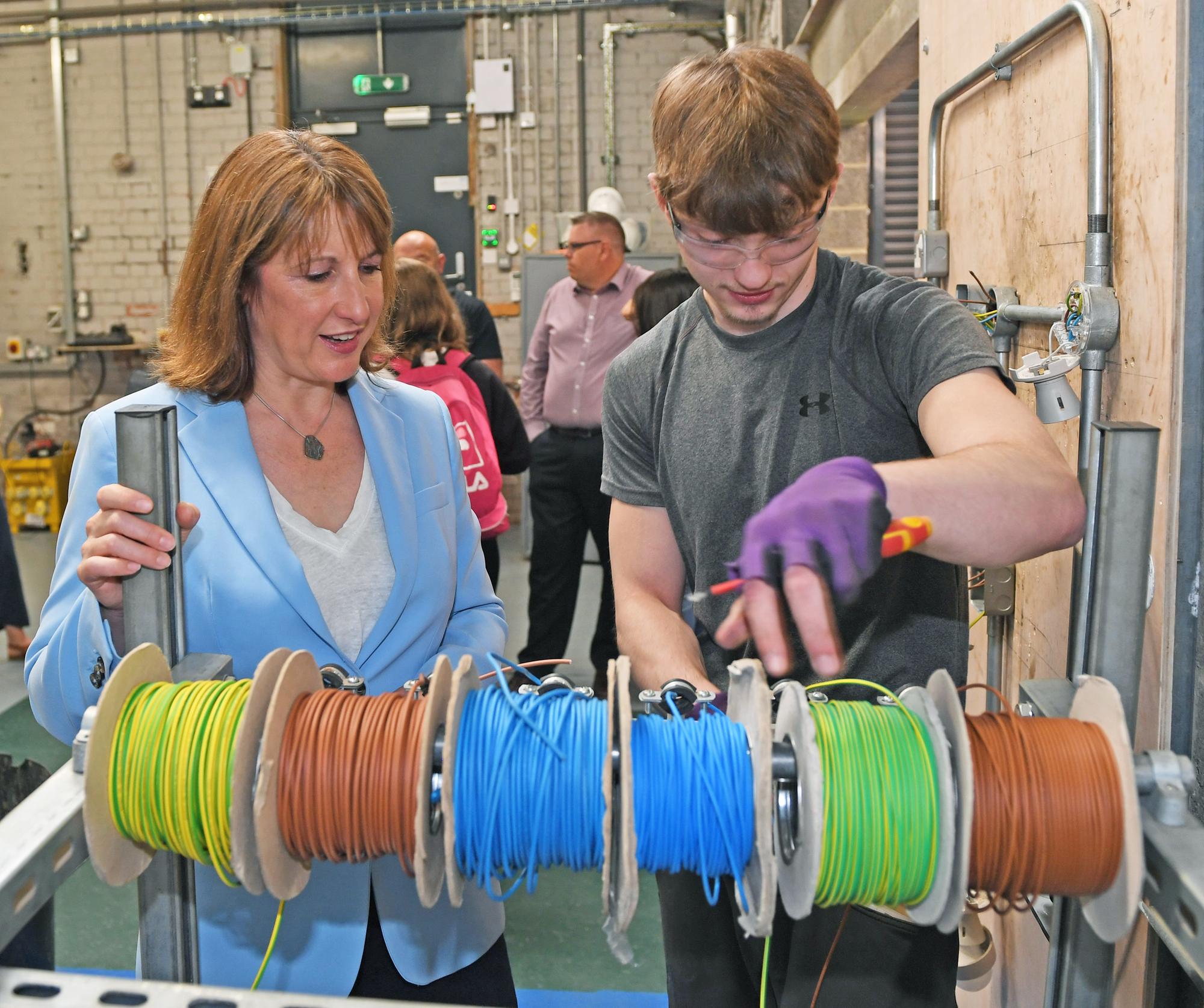 Chancellor Rachel Reeves visits Leeds firm G&H