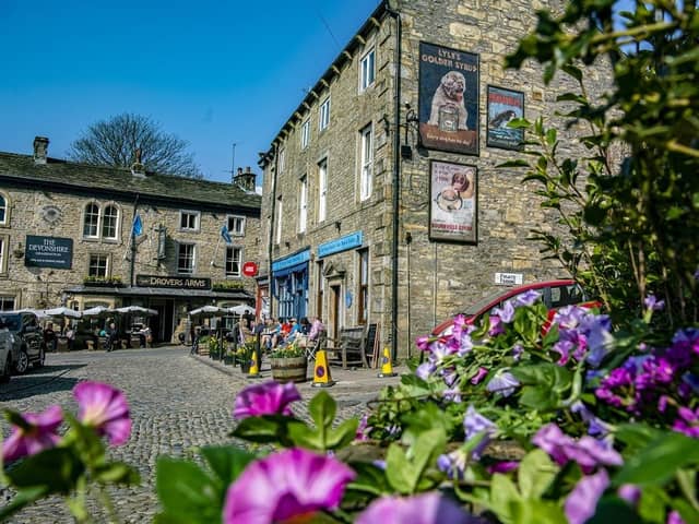 A popular place for tourists due to its links with Channel 5 series All Creatures Great and Small, Grassington is also a very popular residential hotspot.