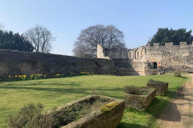 More than 60 objections to plans to surround historic monuments with mini-golf course