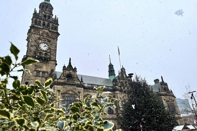 Sheffield city centre, Town Hall and Christmas markets looked like Christmas card scenes in the snow brought by Storm Arwen. Sheffield Council said it is well prepared to tackle such conditions. 