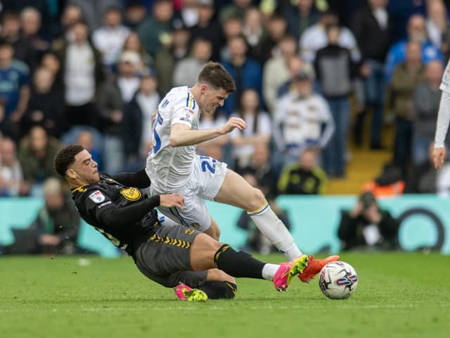 Sam Byram is challenged by Che Adams as Leeds United face Southampton. Image: Tony Johnson