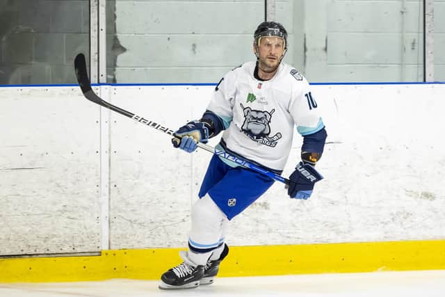 LEAN ON ME: Jonathan Phillips will prove an invaluable helping hand to close friend and Sheffield Steeldogs' player-coach, Jason Hewitt. Picture courtesy of Peter Best/Steeldogs Media.
