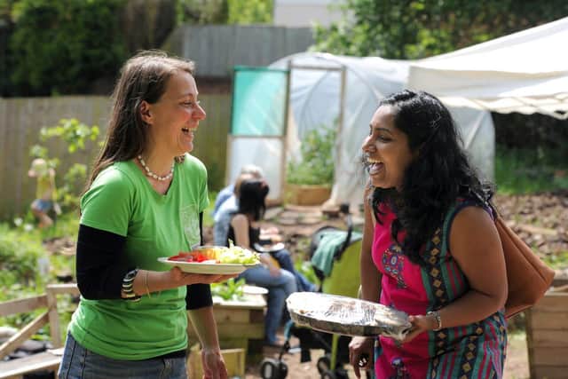 Sharing connections outdoors