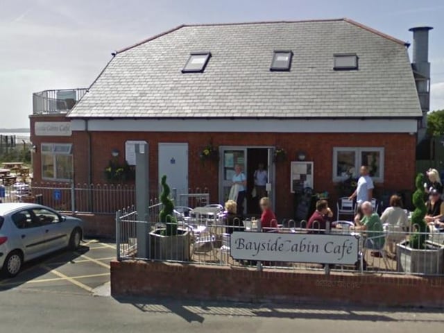 Right next to Stokes Bay, Bayside Cabin has been named one of the best places to get fish and chips in Gosport and Fareham. It has a 4 star rating on Tripadvisor from 433 reviews.