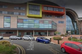 Alder Hey Children’s Hospital said it had declared a major incident following the crash on the M53.