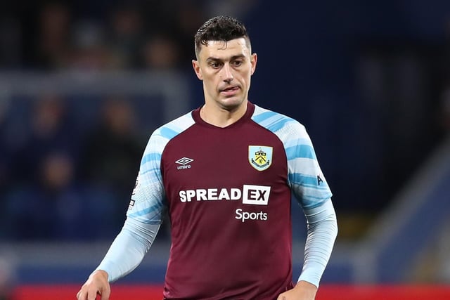 As a former Sheffield United and Huddersfield Town defender, Lowton is no stranger to Yorkshire.