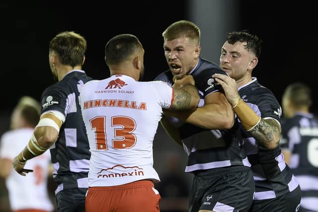 There were flashpoints in a full-blooded contest. (Photo: Allan McKenzie/SWpix.com)