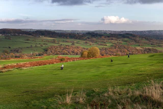 Baildon, Village of the Week.Golfers on Baildon Moor.Picture Bruce Rollinson17 November 2023.