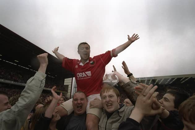A bona fide Reds icon, Redfearn is fondly remembered by the Oakwell faithful.