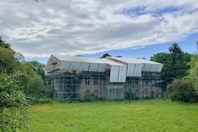 Property firm Ducale Developments has acquired an historic lodge and surrounding land in north Leeds, with proposals to turn the building into luxury apartments.