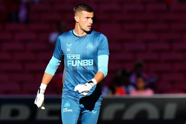 LISBON, PORTUGAL - JULY 26: Karl Darlow of Newcastle United FC in action during the warm up before the start of the Eusebio Cup match between SL Benfica and Newcastle United at Estadio da Luz on July 26, 2022 in Lisbon, Portugal.  (Photo by Gualter Fatia/Getty Images)