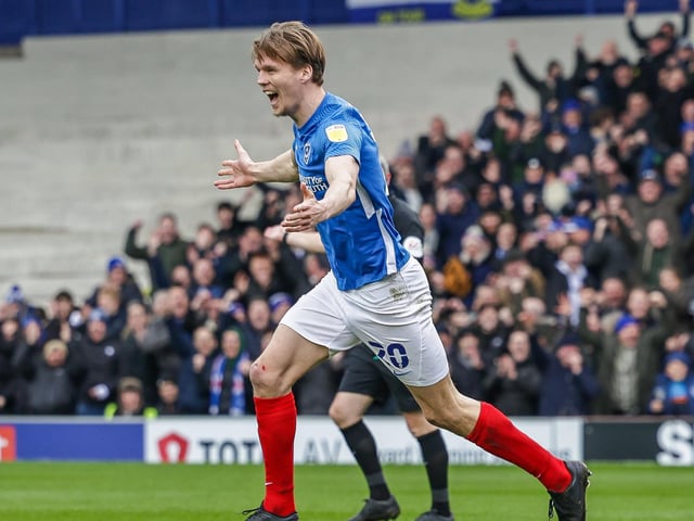 Appearances: 35; Goals: 5; Assists: 0; Rating: 7.07